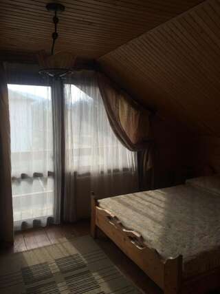Лоджи Hotel Gerdan Verkhovina Верховина Улучшенный двухместный номер с 1 кроватью-3